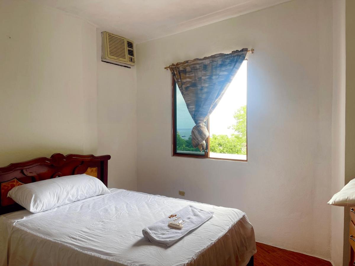 Hostal Vista Al Mar Hotel ปูแอร์โต บาเกริโซ โมเรโน ภายนอก รูปภาพ